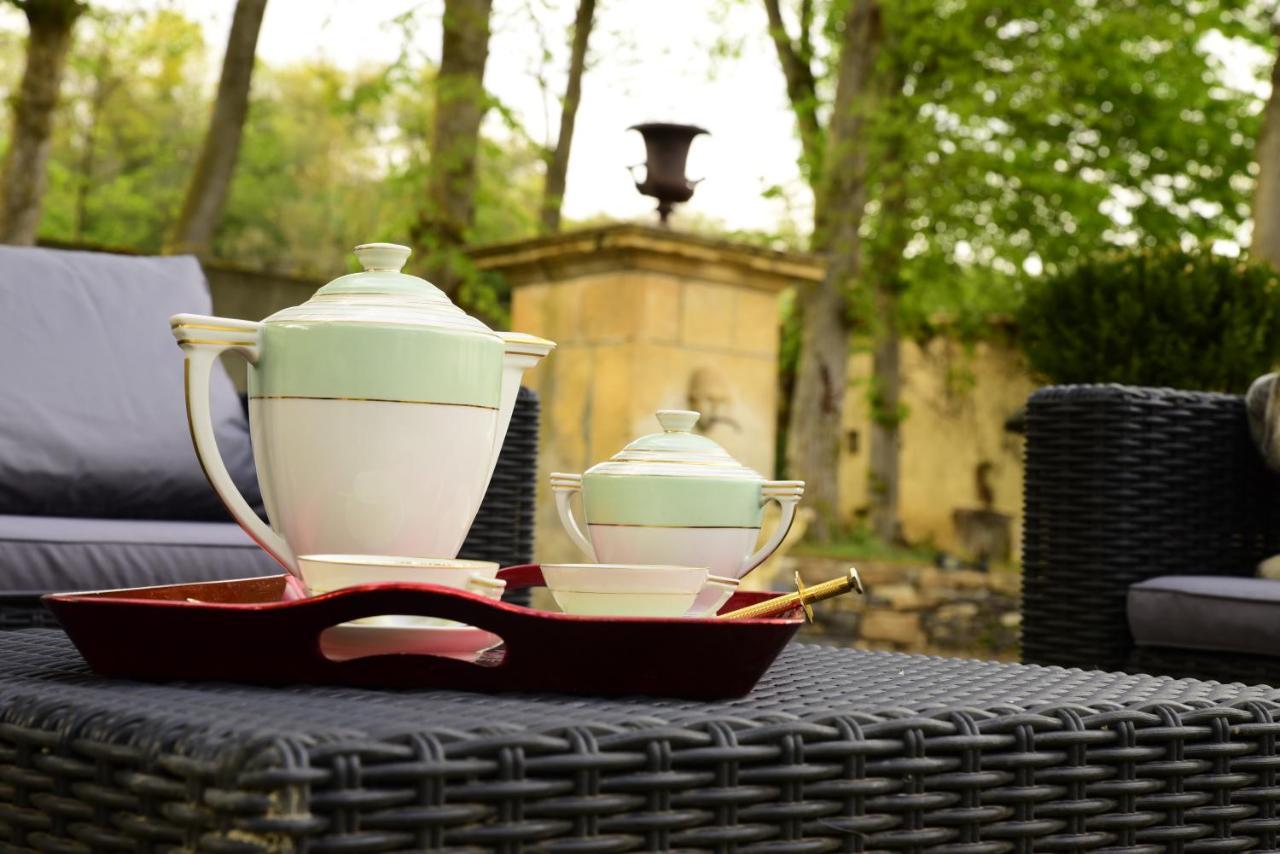 Chateau De Perpezat Bed & Breakfast *
